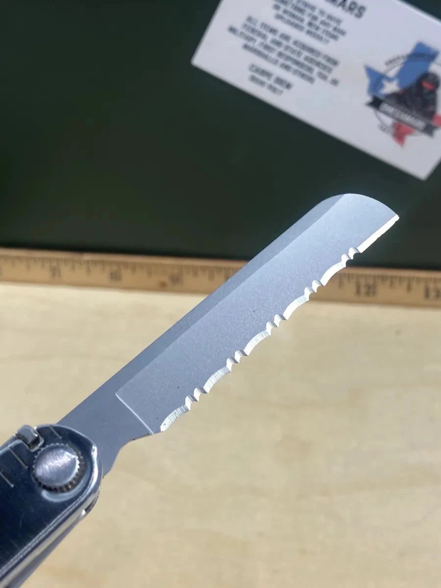 Leatherman Rebar #R7. Punch chipped, the rest looks/feel brand new.