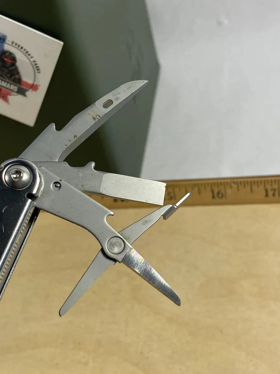 Leatherman Curl CR#2. Light usage, dirty. (MSRP $89.95 NEW)