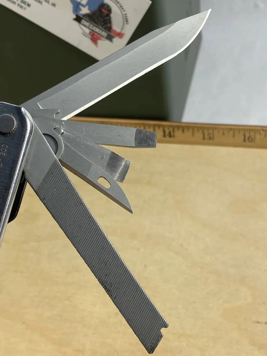 Leatherman Super Tool 300 LST#9. Light usage. (MSRP$119.95 NEW)