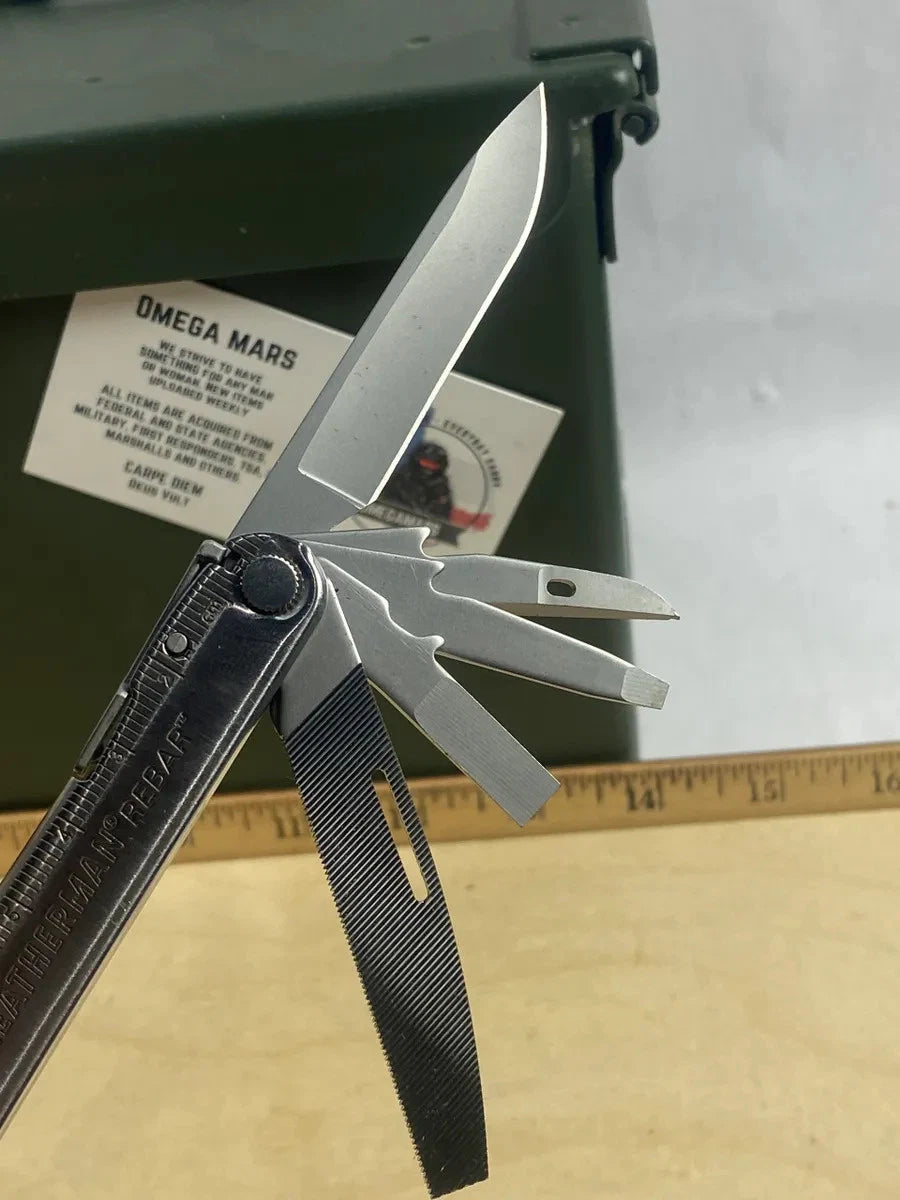 Leatherman Rebar #R7. Punch chipped, the rest looks/feel brand new.