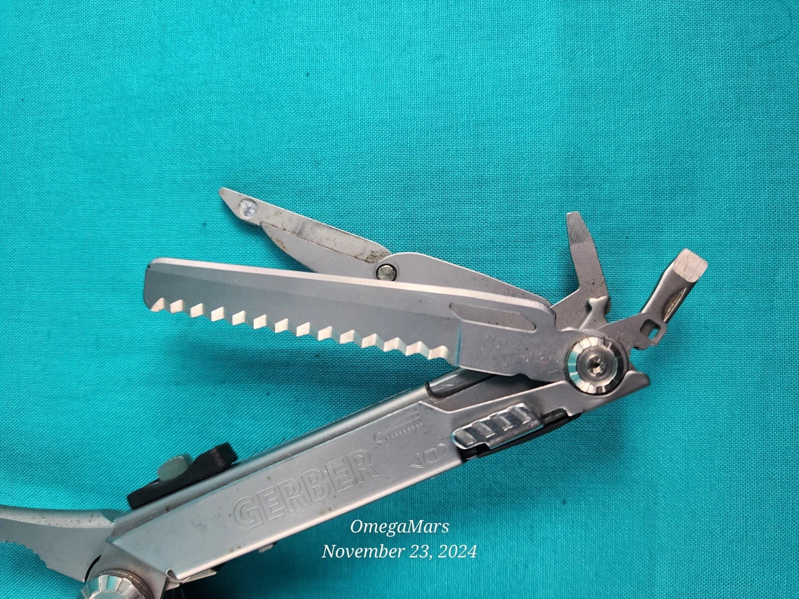 GERBER Rare Discontinued Gerber Multi Plier Flik Fisherman Multitool Great condition