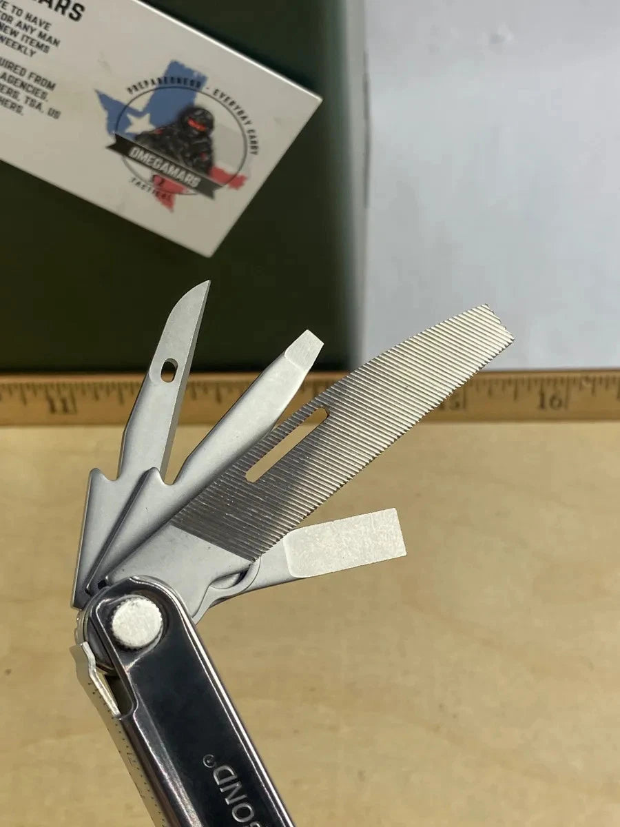 Leatherman Bond #BN1. Knife shows usage, rest of tools looks/feels new (MSRP $49.95 NEW)