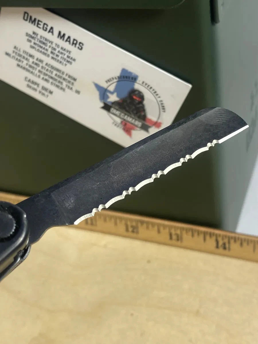 Leatherman Rebar #R10. Looks/feel brand new. (MSRP $99.95 NEW)